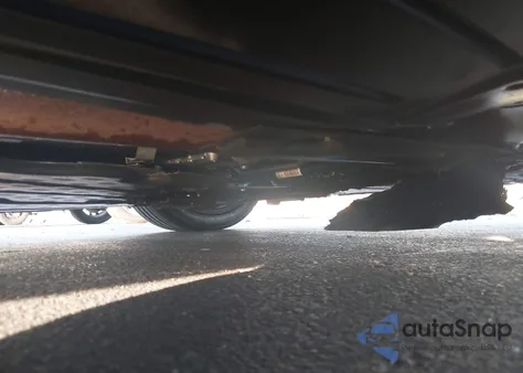 2022 Mercedes-Benz C 300 Sedan z USA, uszkodzony, nr VIN W1KAF4GB3NR010466